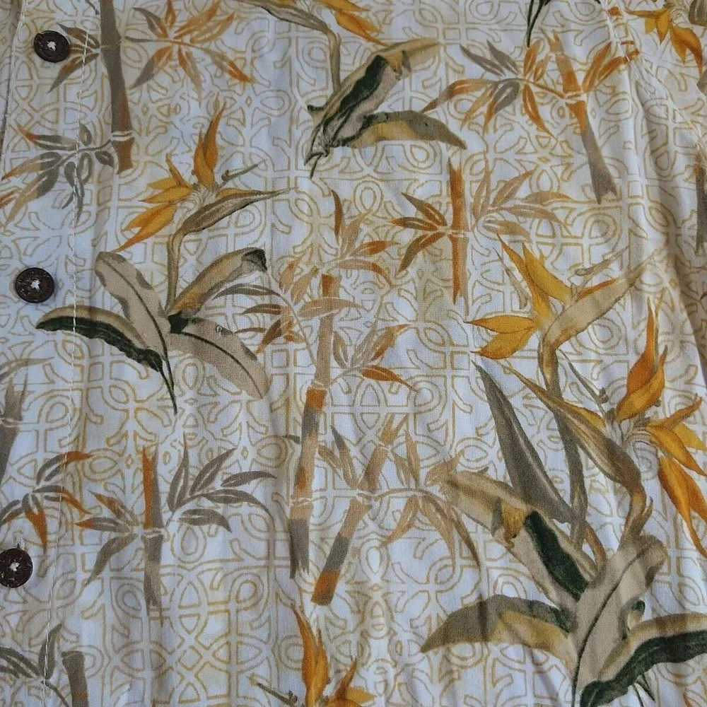 Margaritaville‎ Shirt Mens XL Tan Green Floral Tropical Hawaiian Island Vacation